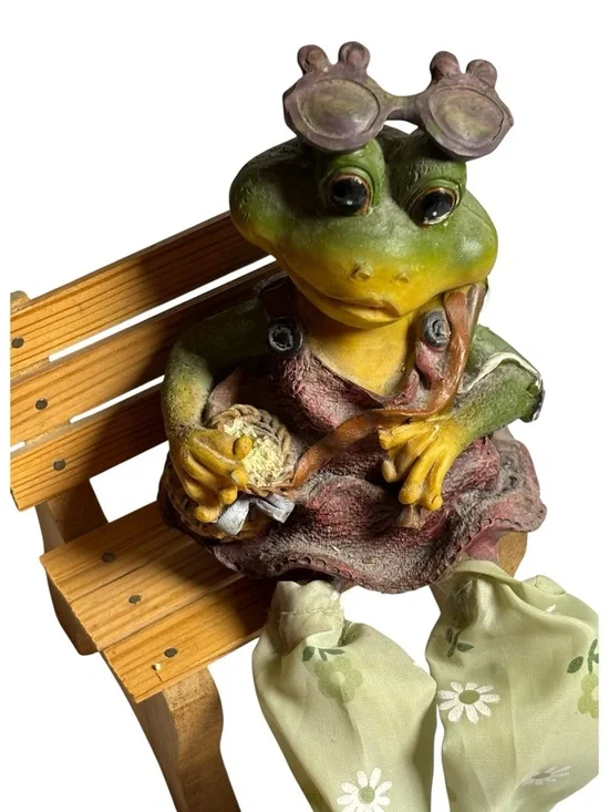 Frog Figurine with Floral Pants - Pets Reptile Accent - Picture 3 of 9